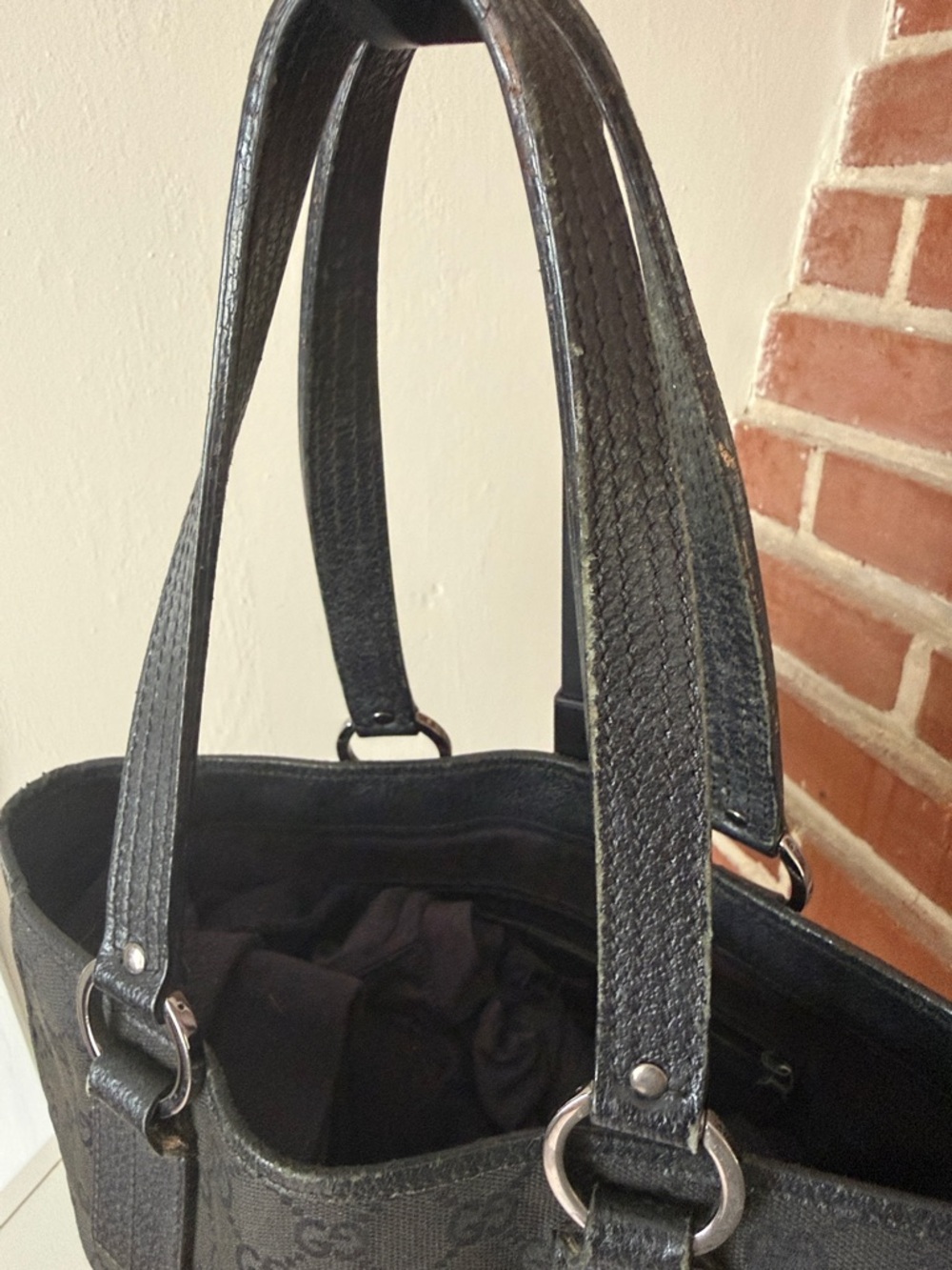 Authentic Gucci Black GG Canvas Tote with Leather Straps - Picture 4 of 6